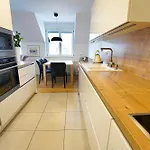 Apartman Beachfront Duplex With Stunning View *