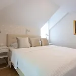 Beachfront Duplex With Stunning View Apartman *