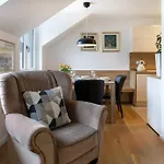 Apartman Beachfront Duplex With Stunning View *