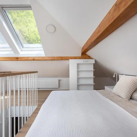 Apartman Beachfront Duplex With Stunning View Bled